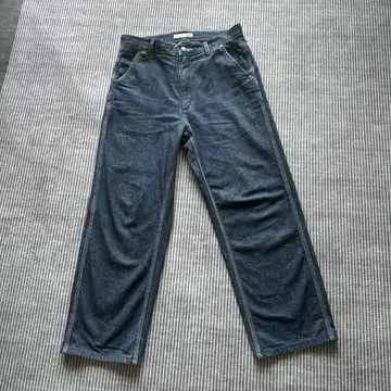 유니클로 JWANDERSON 와이드 핏 청바지