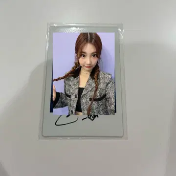 WOOAH 우아 민서 친필 사인 폴라로이드