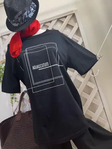 멋지다, 멋지다~ 어른의 매력 AQUASCUTUM 블랙 티셔츠