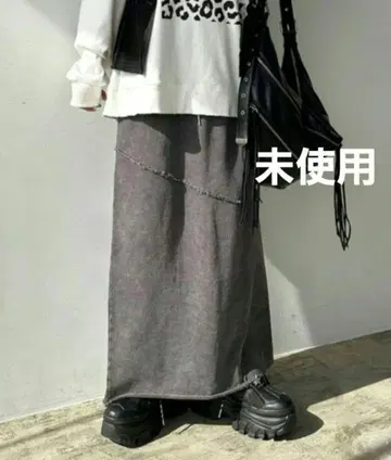미사용 지나시스 절개 컷 내로우 스커트 블랙
