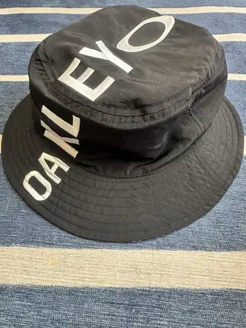 [미사용 새상품] Oakley 버킷햇 블랙 리버서블