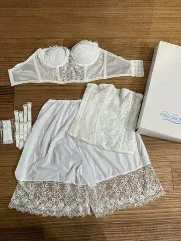 화이트 브라이덜 이너 세트 신부