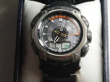 CASIO 프로트렉 PRG-550 아나데지 솔라 손목시계 작동 중 상자