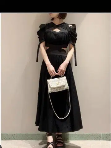 스나이델 SNIDEL 볼륨 업 샌들