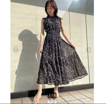 SNIDEL 스나이델 프린트 플리츠 원피스 BLK 0 꽃무늬