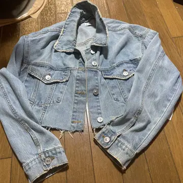 라이트 블루 크롭 데님 자켓