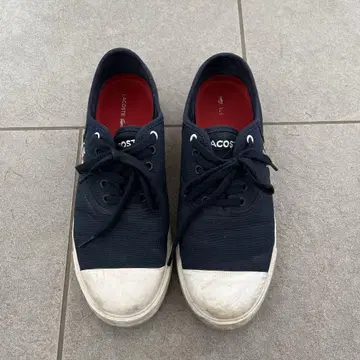 LACOSTE 네이비 스니커즈 UK8