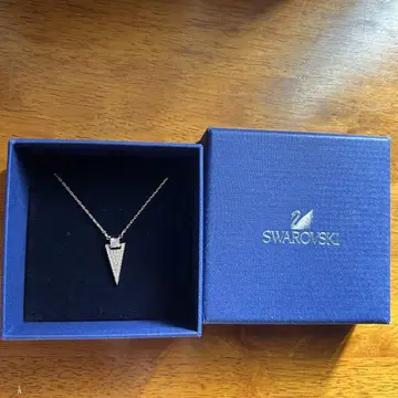 SWAROVSKI 골드 목걸이
