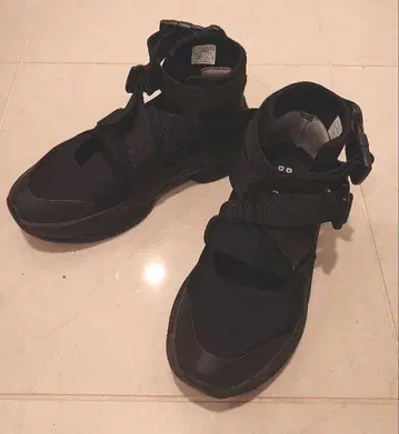 DANSKIN 블랙 샌들 스니커즈 24cm