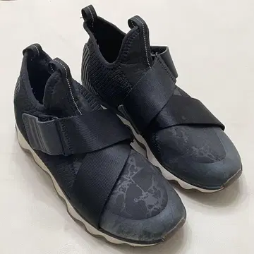 [ 새상품급 ] SOREL 소렐 벨크로 스니커즈 블랙 24cm 여성용