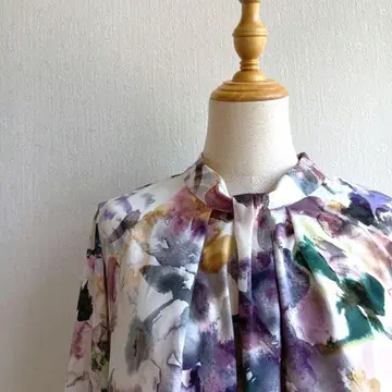 DAMA collection 올 패턴 블라우스 개더