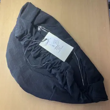 OUAT 숄더백 black 블랙