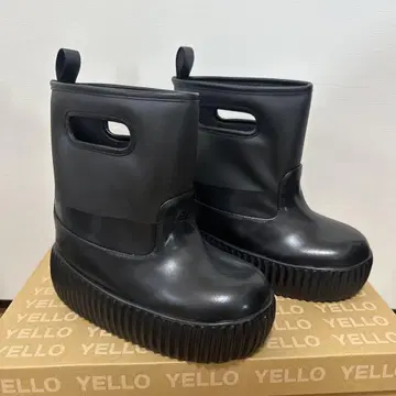 YELLO (제트 블랙 숏 부츠)