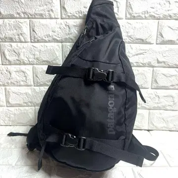 Patagonia Atom 8L 원 숄더 바디백 블랙 y2k