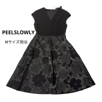 [택 포함 새상품] PEELSLOWLY 자카드 절개 원피스 블랙