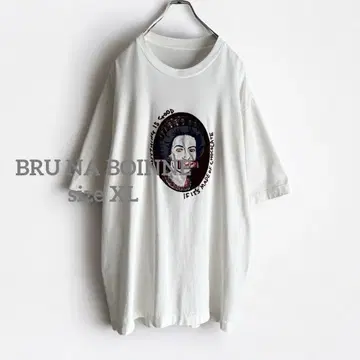 1239 BRU NA BOINNE 브루나보인 엘리자베스 티셔츠