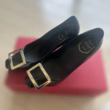 Roger Vivier 블랙 하이힐 36.5