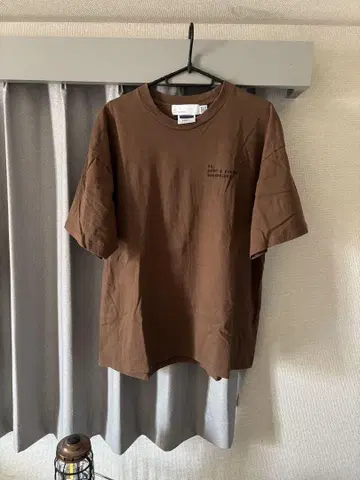 SO SHOP & HOSTEL 브라운 티셔츠 L 사이즈