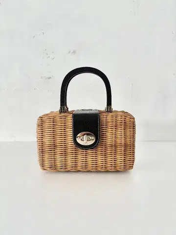 kate spade 카고바 스트로우 가죽