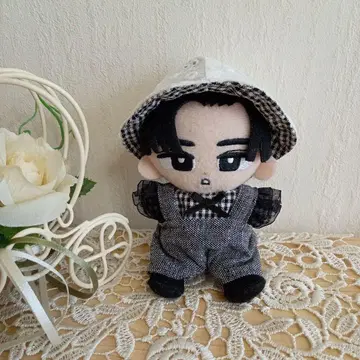 스노우맨 메구로 렌 의류