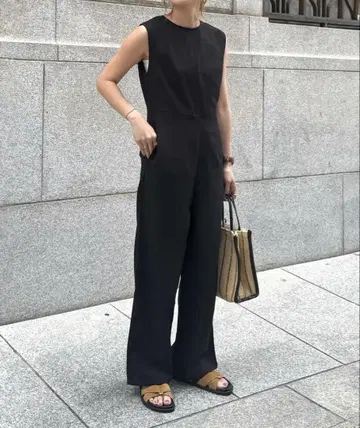린넨 소재의 콤비네이션 (치카 오리지널)