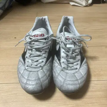 Mizuno 축구 스파이크 실버/블랙 27,5