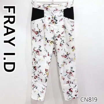 FRAY I.D 꽃무늬 올 패턴 여성용 팬츠 화이트 베이스