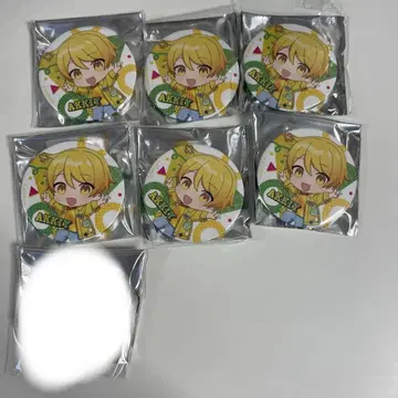 카라츠케 아키 캔뱃지
