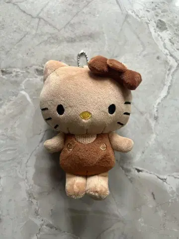 헬로키티 봉제 인형 마스코트 참 다크 브라운 일광화상 키티
