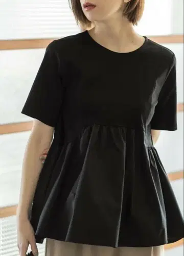 오파크 도트 클립 이소재 A 라인 티셔츠 실크 느낌 코튼 블랙 M