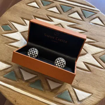 Simon Carter ROUND CHEQUER cuffs