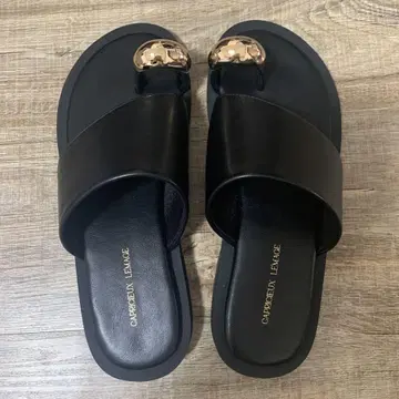 CAPRICIEUX LE'MAGE 메탈 플립플랍 37 블랙