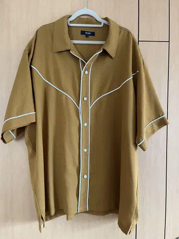 BEAMS 파이핑 반팔 셔츠