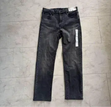 UNIQLO 다크 그레이 스트레이트 청바지 29
