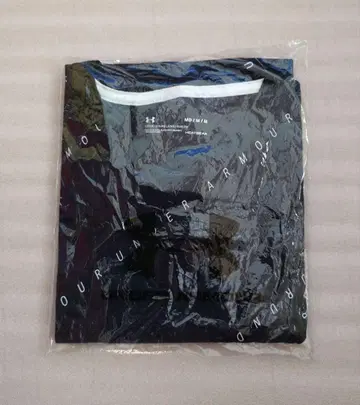 Under Armour HeatGear 티셔츠 M 사이즈
