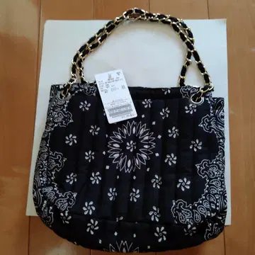 MALUS/마스 Bandana quilting shoulder bag