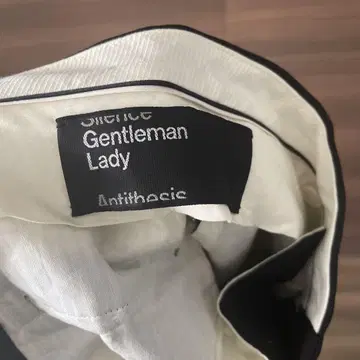 Silence Gentleman Lady 블랙 슬랙스