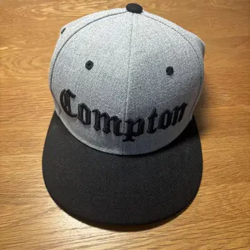 Compton 스냅백 캡 그레이 블랙