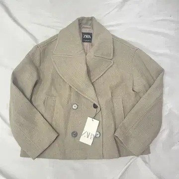 새상품 ZARA SHORT DOUBLE BREASTED COAT