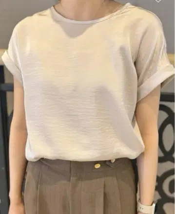 택 포함 새상품! 유나이티드 애로우즈 새틴 내추럴 컬러 반팔 티셔츠