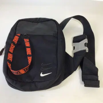 NIKE 블랙 숄더백