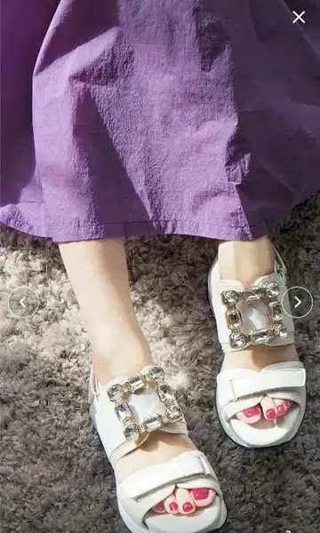 엔첸티드 비쥬 버클 청키 밑창 샌들