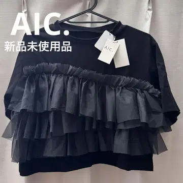 AIC. 크롭 티셔츠 프릴