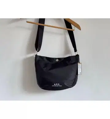 아페쎄 숄더백 A.P.C. JOURNAL SMALL