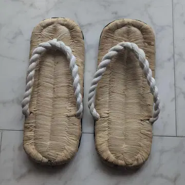 짚 소재 조리 끈으로 엮은 하나오 포함 미사용