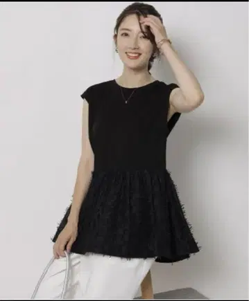 페플럼 도킹 컷 튜닉 아푸와이저 리셰