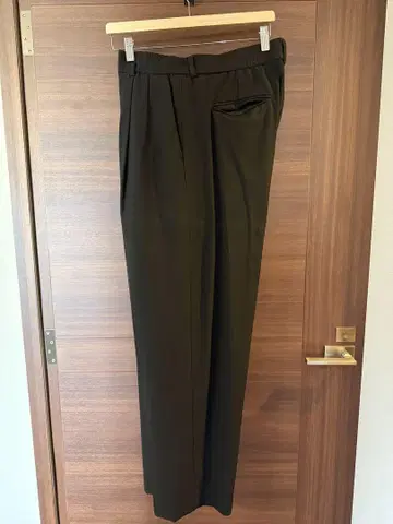 ZARA 2 플리츠 팬츠