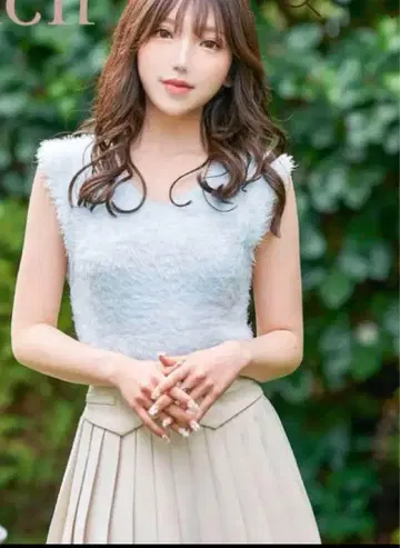 Darich 컬러 샤기 컴팩트 니트 탑 SAX