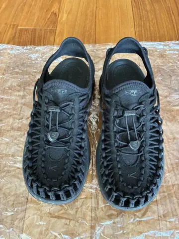 KEEN 킨 UNEEK ASTORIA 23cm