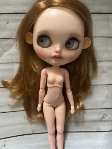 커스텀 인형